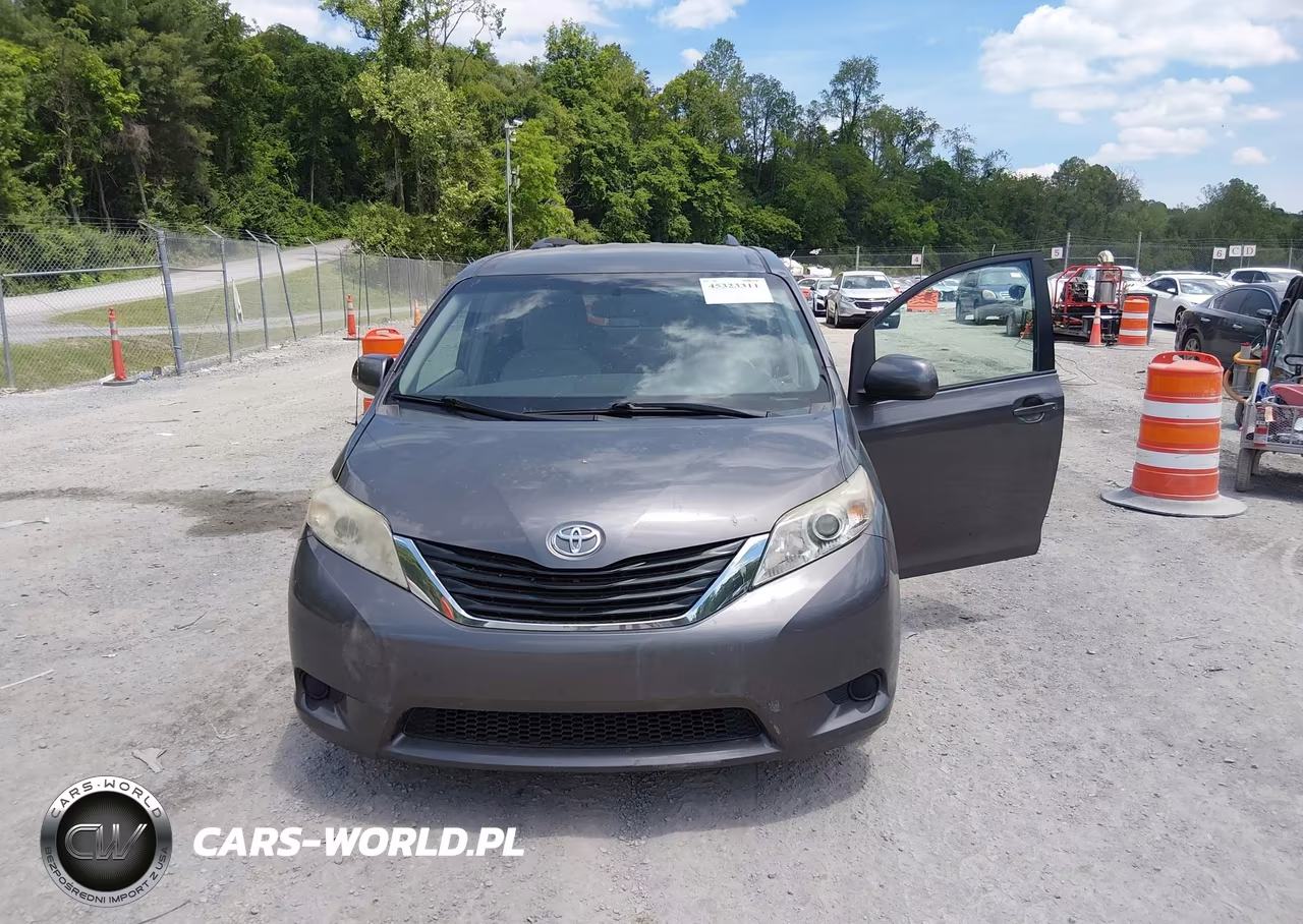 2011 Toyota Sienna Le VIN:5TDJK3DCXBS015223 - 6