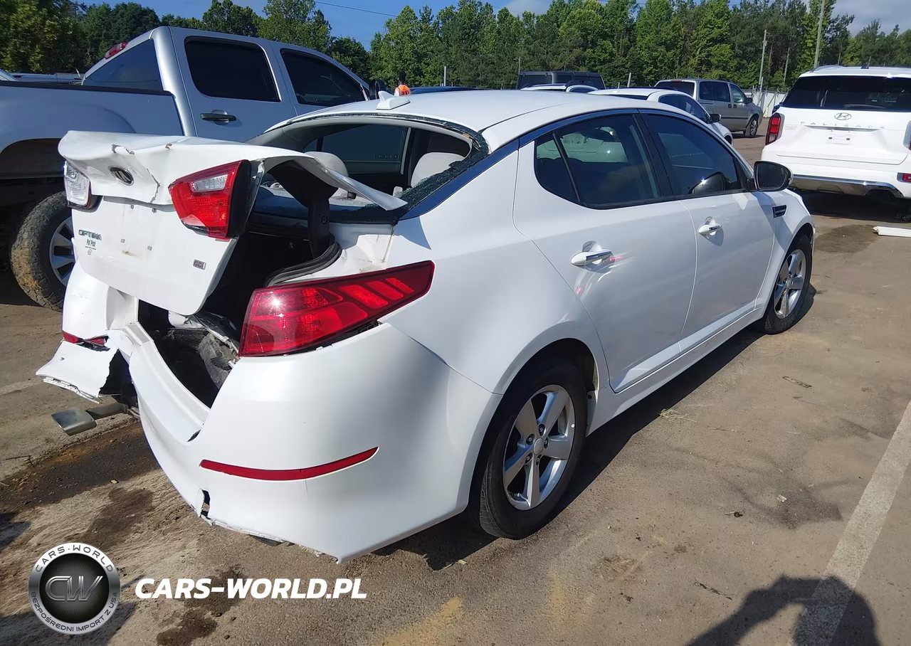 2015 Kia Optima Lx VIN:5XXGM4A78FG448614 - 4