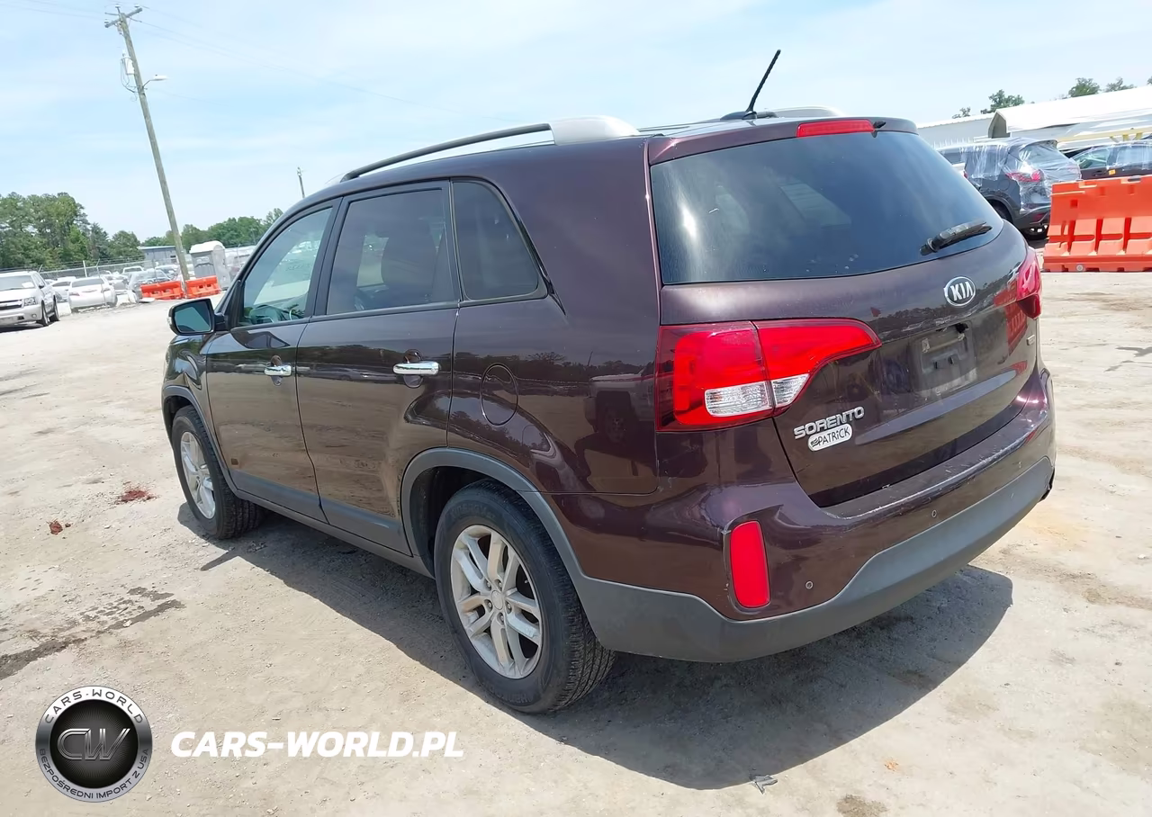 2015 Kia Sorento Lx VIN:5XYKT4A64FG627636 - 3