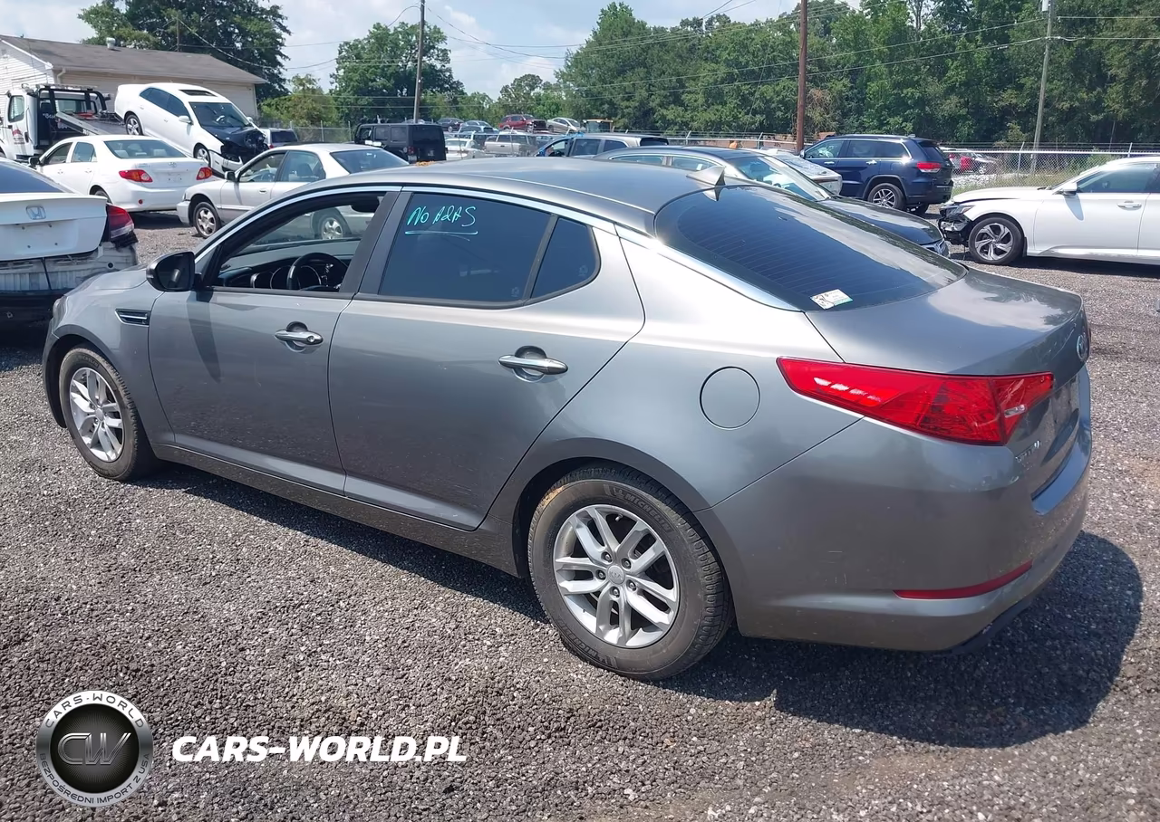 2013 Kia Optima Lx VIN:5XXGM4A75DG176763 - 3