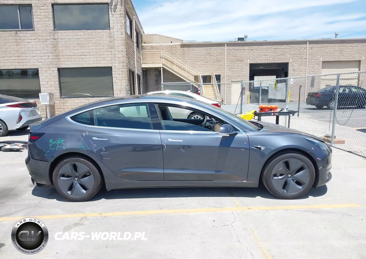 2020 Tesla Model 3 Standard Range Plus Rear-Wheel Drive-Standard Range Rear-Wheel Drive VIN:5YJ3E1EA4LF739366 - 14