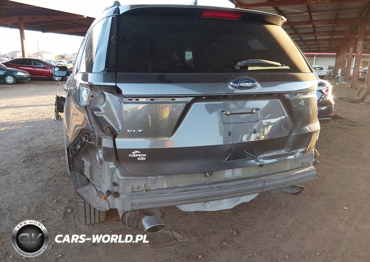 2018 Ford Explorer Xlt VIN:1FM5K7D8XJGB65843 - 6