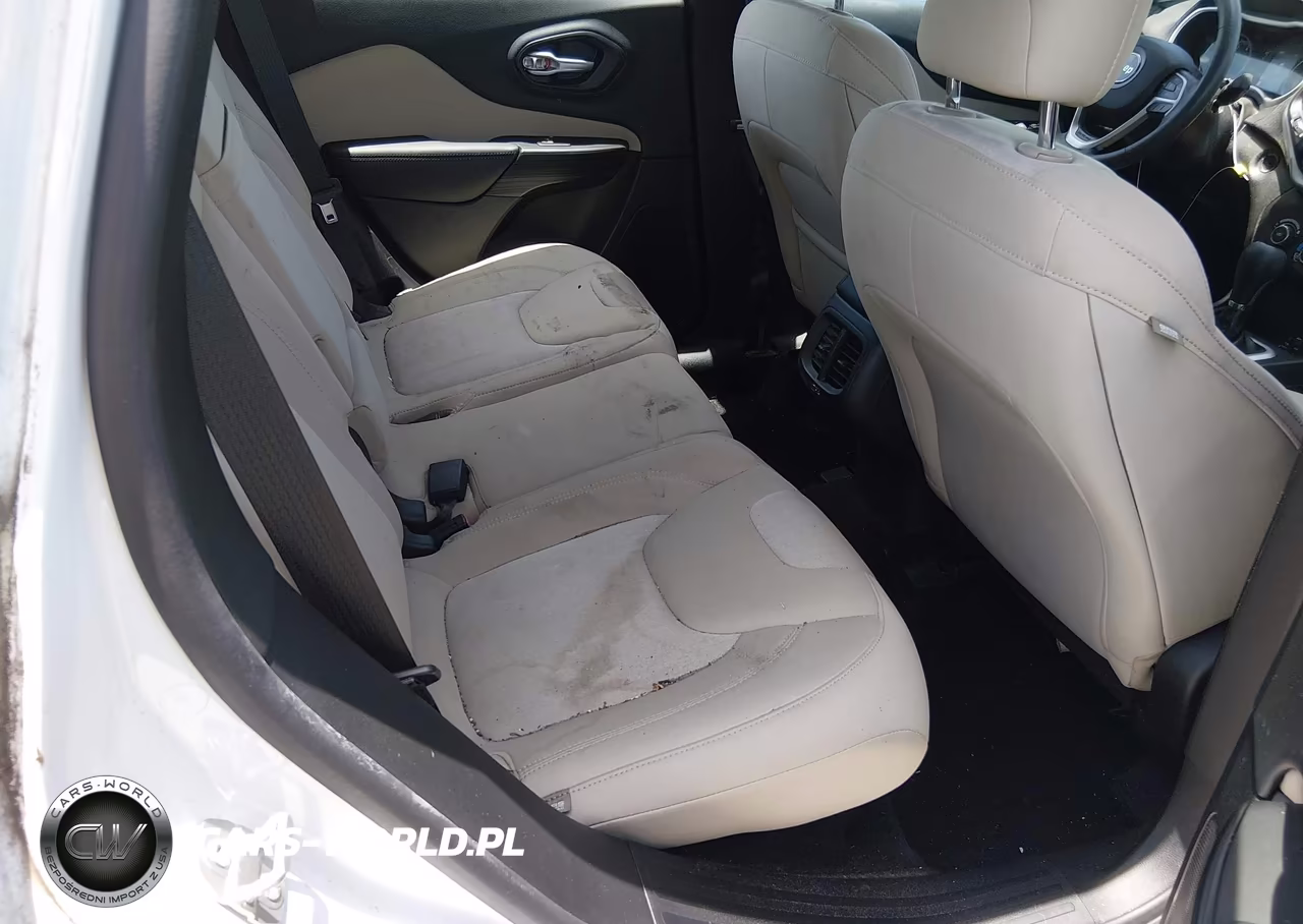 2015 Jeep Cherokee Sport VIN:1C4PJLABXFW532066 - 8