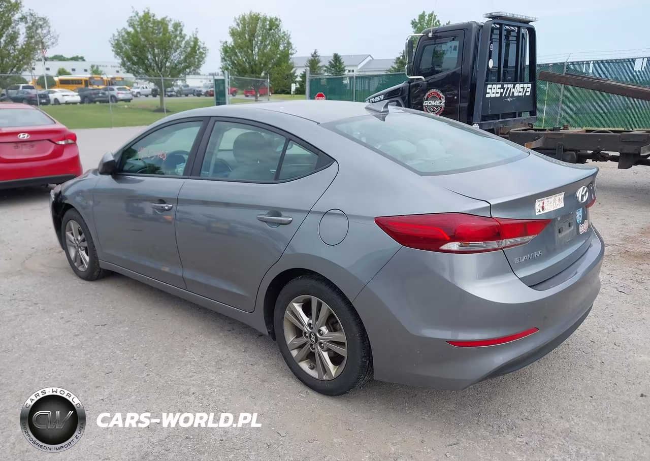 2018 Hyundai Elantra Value Edition VIN:KMHD84LFXJU658237 - 3