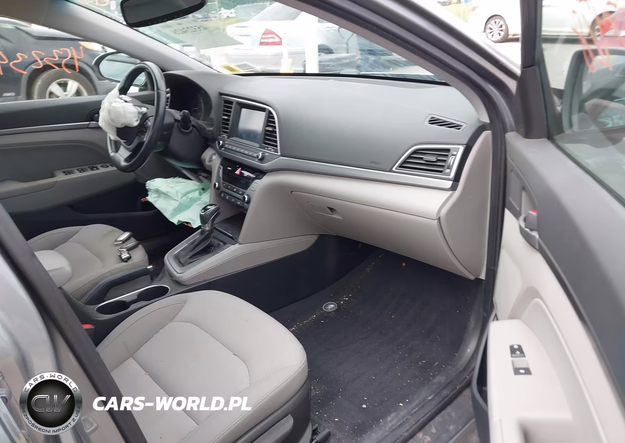 2018 Hyundai Elantra Value Edition VIN:KMHD84LFXJU658237 - 5