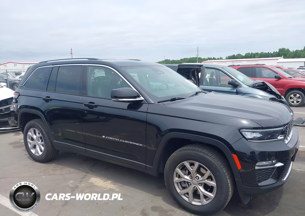 2023 Jeep Grand Cherokee Limited 4X4 VIN:1C4RJHBG6PC528115 - 14