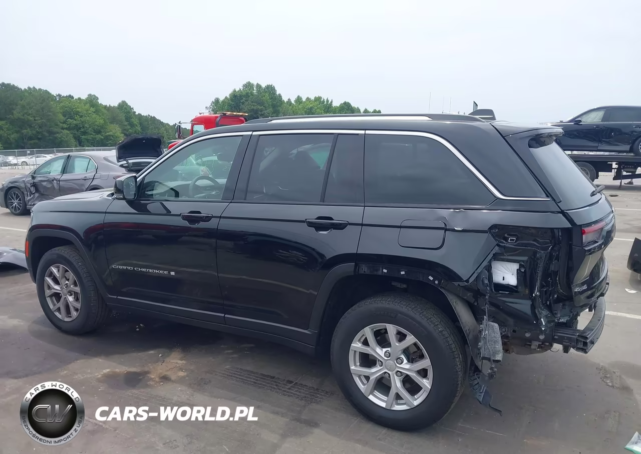 2023 Jeep Grand Cherokee Limited 4X4 VIN:1C4RJHBG6PC528115 - 15