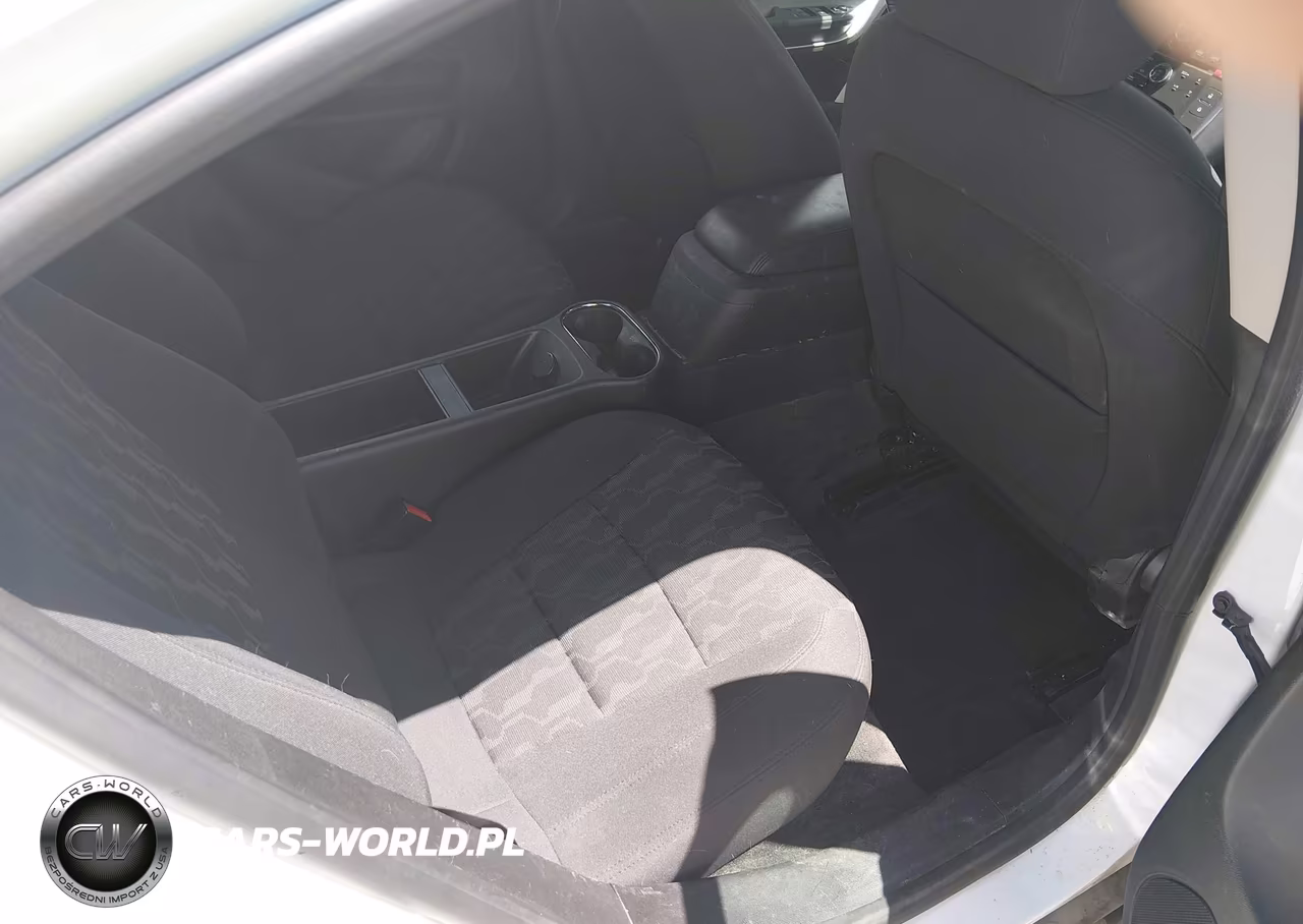 2014 Chevrolet Volt VIN:1G1RE6E48EU167397 - 8