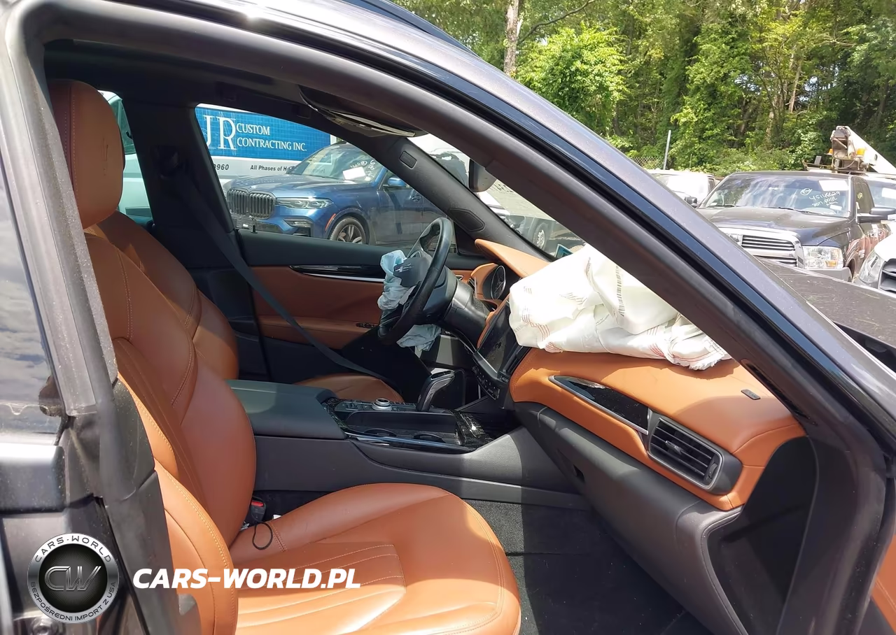 2021 Maserati Levante VIN:ZN661XUA4MX364808 - 5