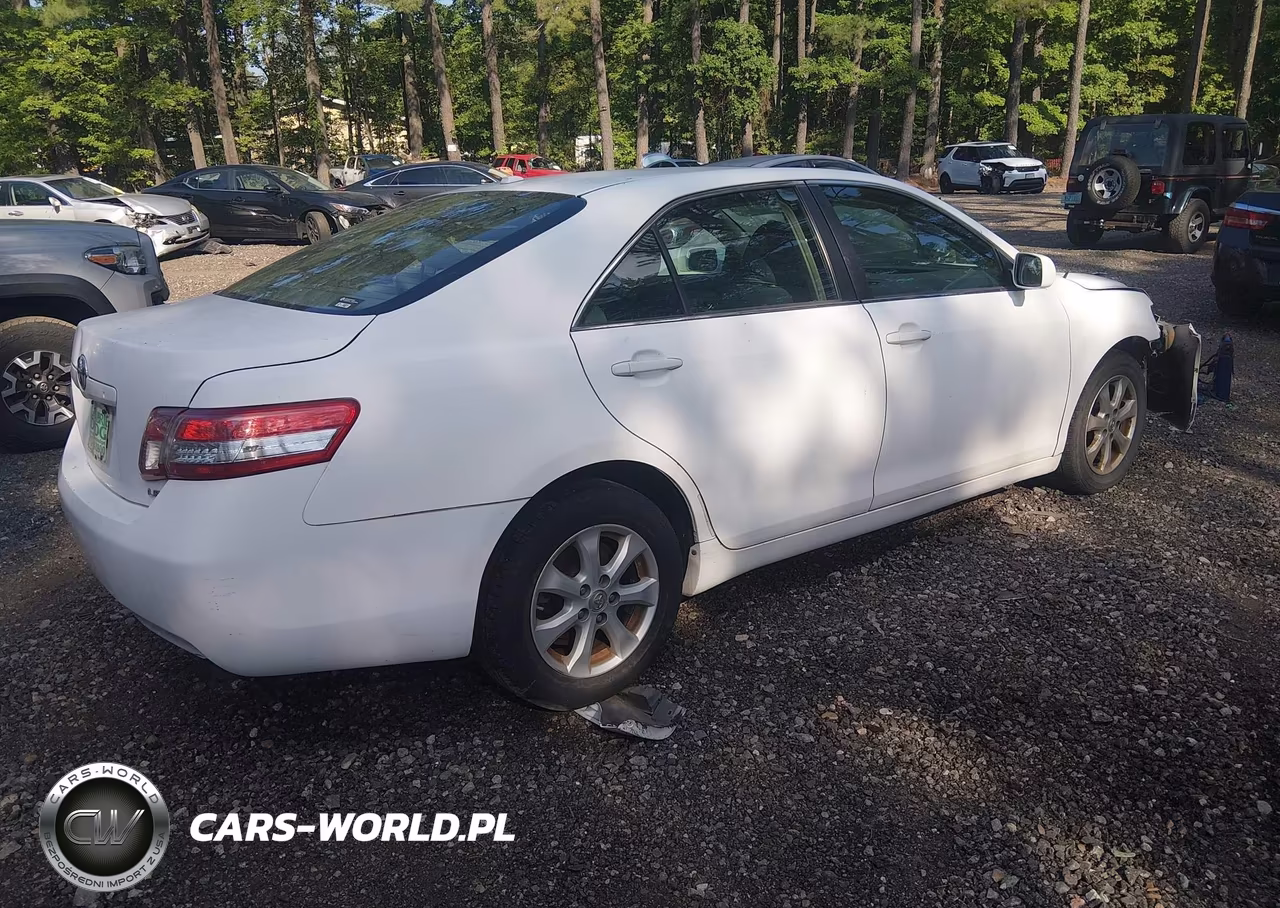 2011 Toyota Camry Le VIN:4T1BF3EK0BU621765 - 4