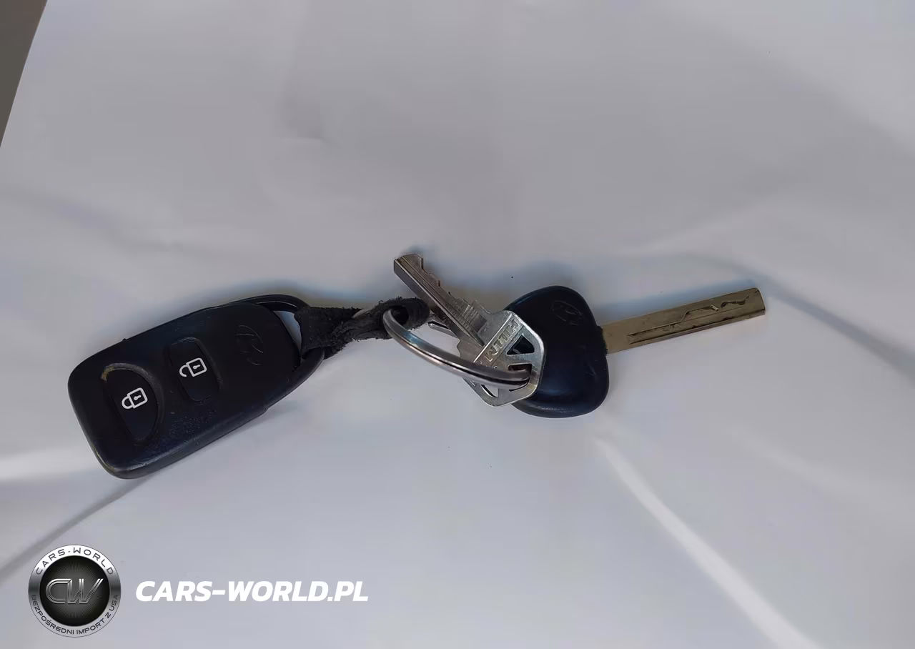 2013 Hyundai Accent Gls VIN:KMHCU4AE0DU298109 - 11