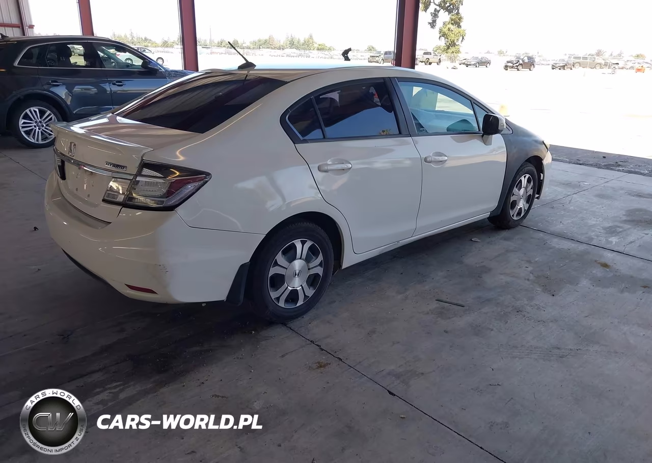 2013 Honda Civic Hybrid VIN:19XFB4F24DE200896 - 4