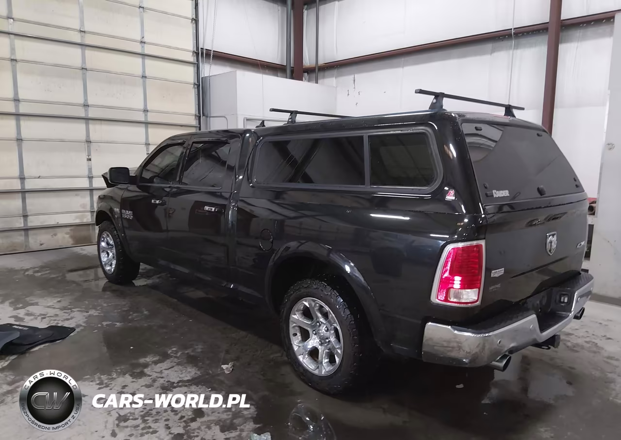 2017 Ram 1500 Laramie 4X4 6'4 Box VIN:1C6RR7VT1HS721959 - 3