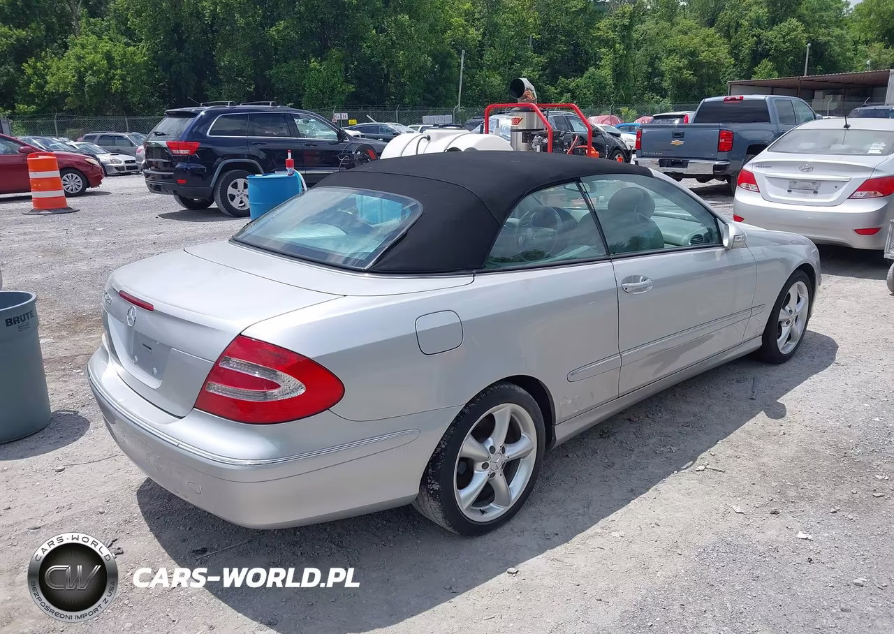 2005 Mercedes-Benz Clk 320 VIN:WDBTK65G15T041726 - 4