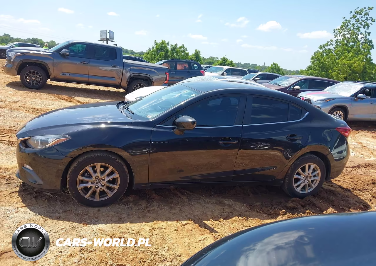 2016 Mazda Mazda3 I Sport VIN:3MZBM1U77GM305896 - 14