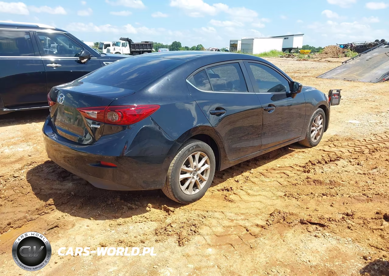 2016 Mazda Mazda3 I Sport VIN:3MZBM1U77GM305896 - 4