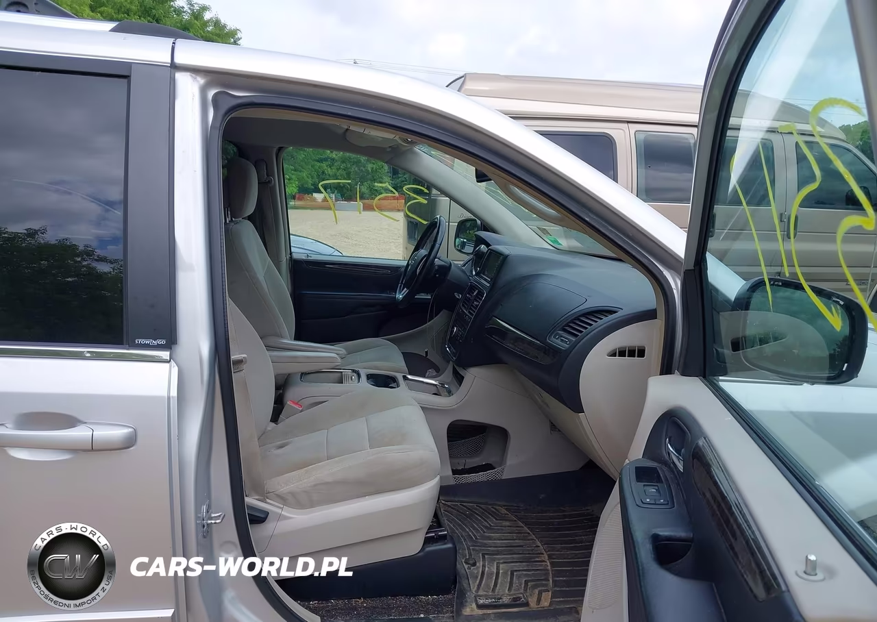 2011 Dodge Grand Caravan Crew VIN:2D4RN5DGXBR629225 - 5