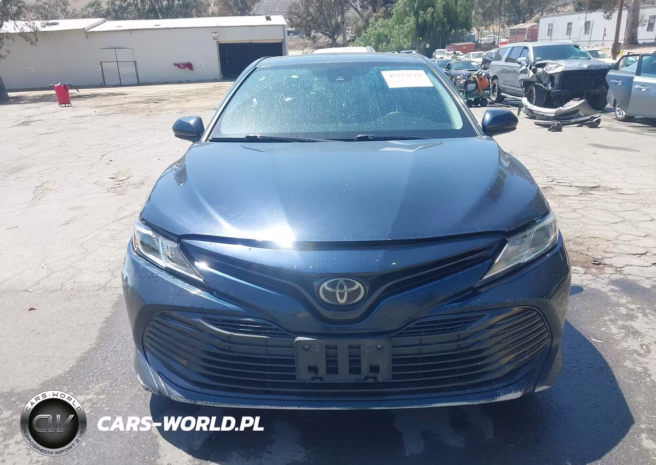 2019 Toyota Camry Le VIN:4T1B11HK4KU755127 - 12