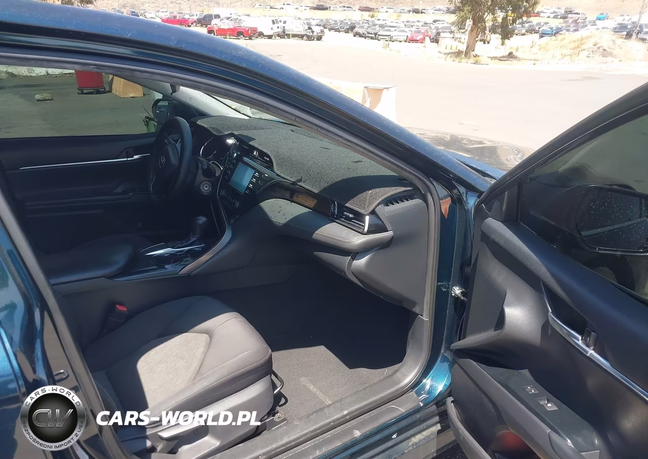 2019 Toyota Camry Le VIN:4T1B11HK4KU755127 - 5