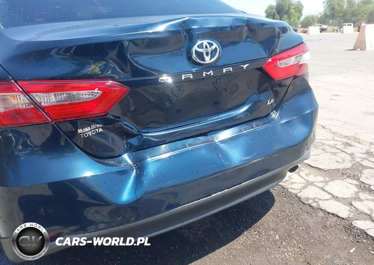 2019 Toyota Camry Le VIN:4T1B11HK4KU755127 - 6