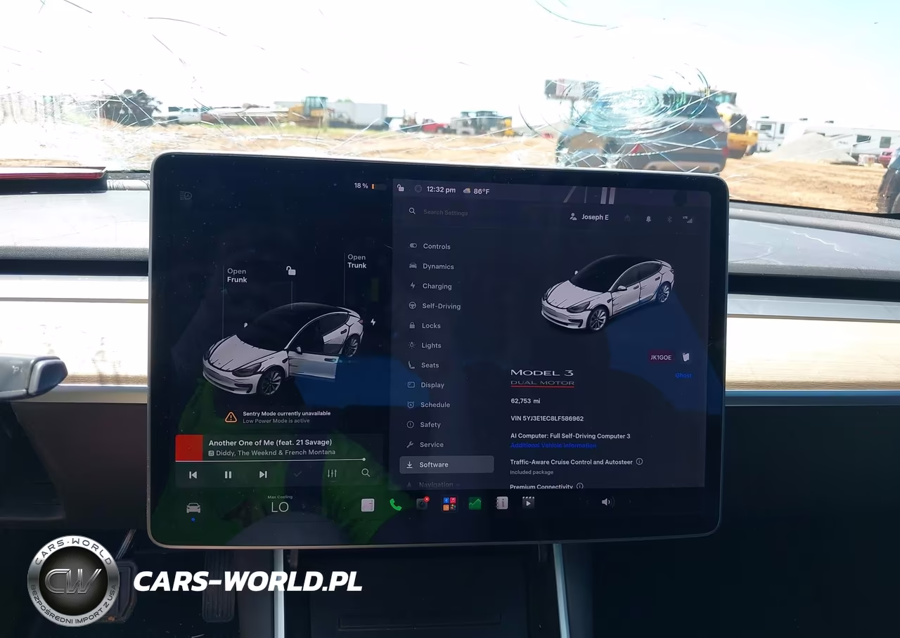 2020 Tesla Model 3 Performance Dual Motor All-Wheel Drive VIN:5YJ3E1EC8LF586962 - 18