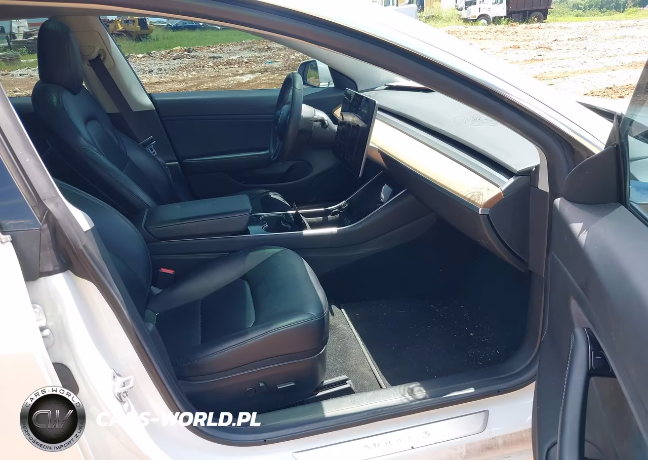 2020 Tesla Model 3 Performance Dual Motor All-Wheel Drive VIN:5YJ3E1EC8LF586962 - 5