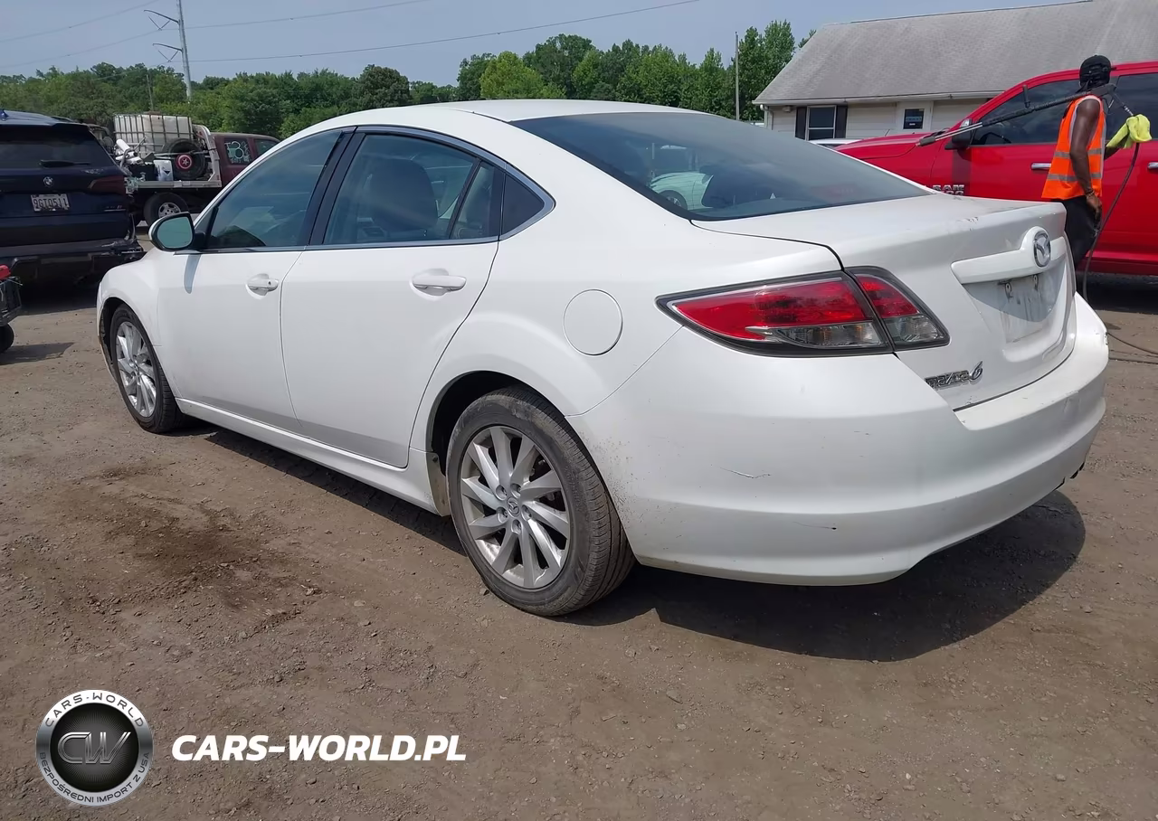 2011 Mazda Mazda6 I Touring VIN:1YVHZ8CH6B5M19074 - 3