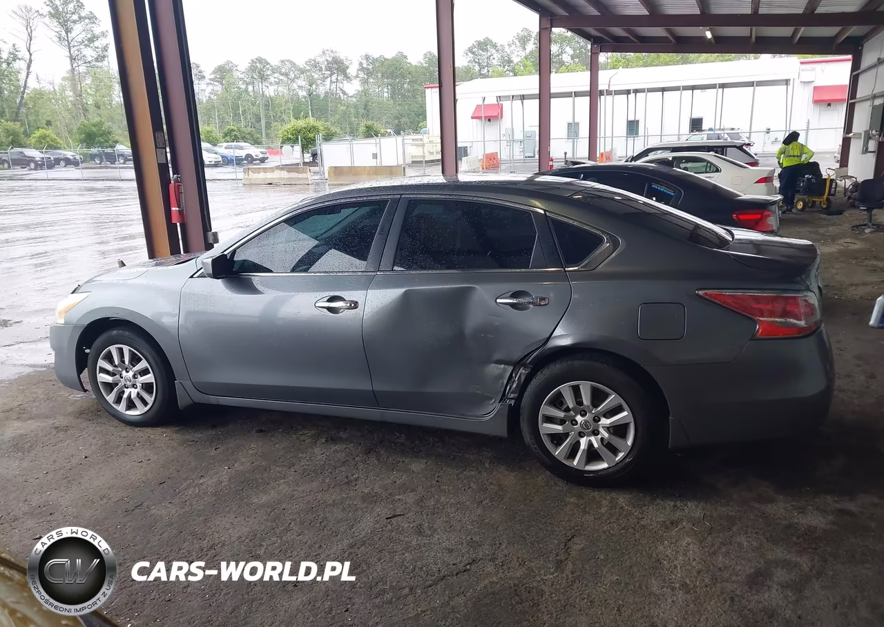 2014 Nissan Altima 2.5 S VIN:1N4AL3AP4EN217656 - 14