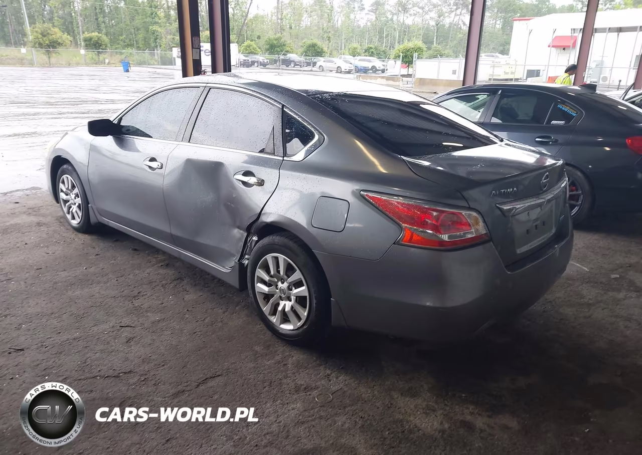 2014 Nissan Altima 2.5 S VIN:1N4AL3AP4EN217656 - 3