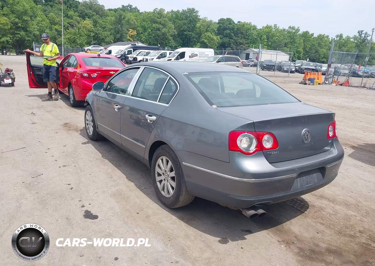 2008 Volkswagen Passat Turbo VIN:WVWJK73C98P112313 - 3