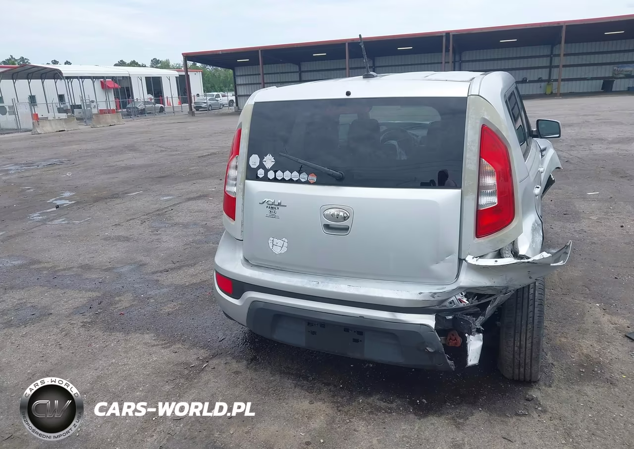 2013 Kia Soul VIN:KNDJT2A53D7768408 - 17