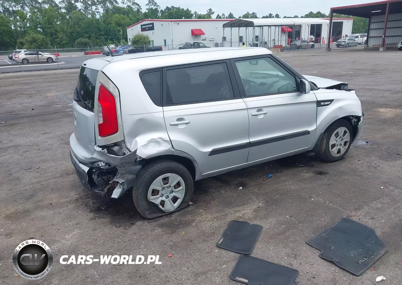 2013 Kia Soul VIN:KNDJT2A53D7768408 - 4