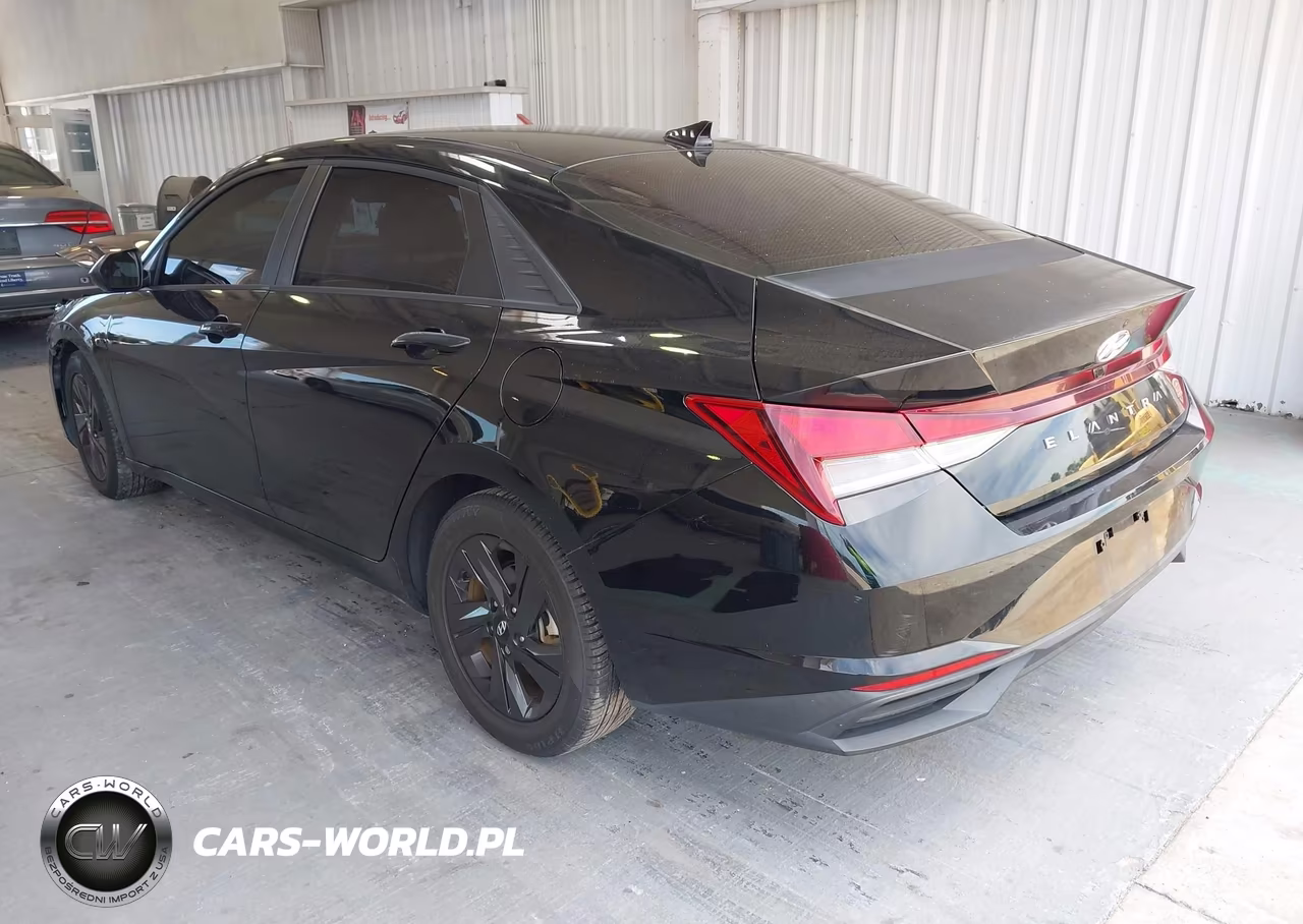 2021 Hyundai Elantra Sel VIN:KMHLM4AG1MU120422 - 3