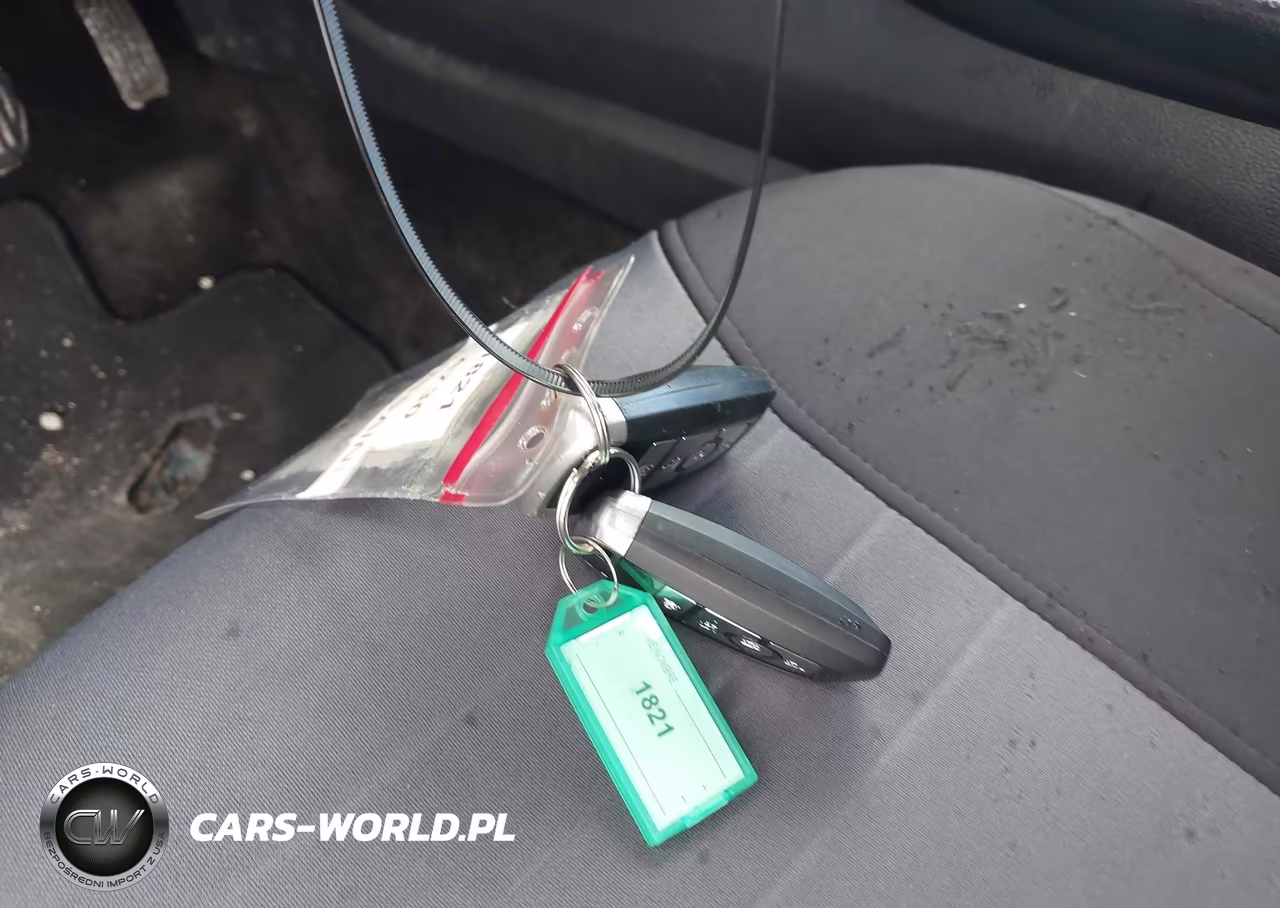2018 Ford Fusion Hybrid S VIN:3FA6P0UU0JR240174 - 11