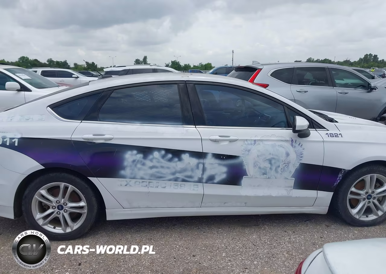 2018 Ford Fusion Hybrid S VIN:3FA6P0UU0JR240174 - 13