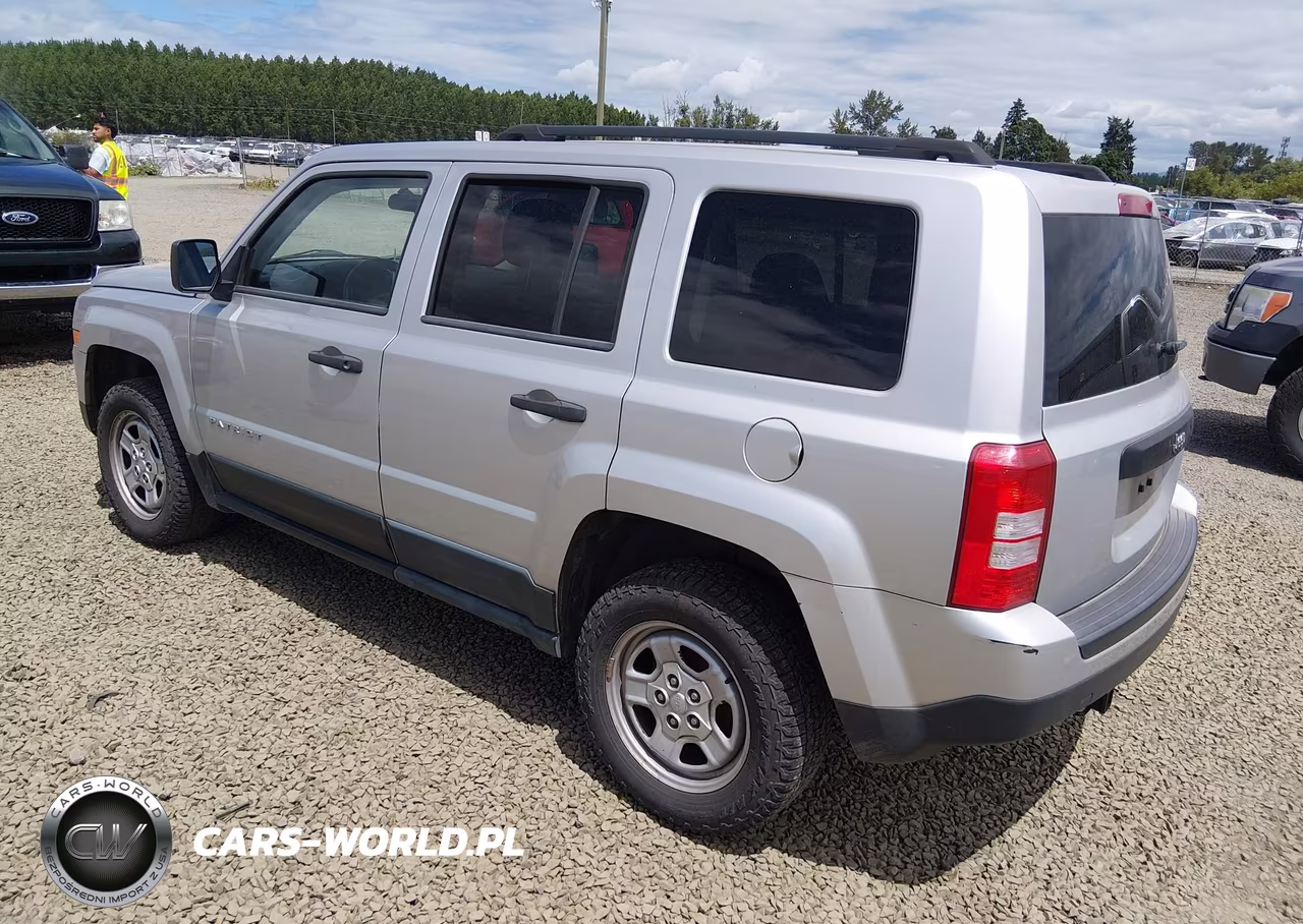 2012 Jeep Patriot Sport VIN:1C4NJPBA0CD530564 - 3