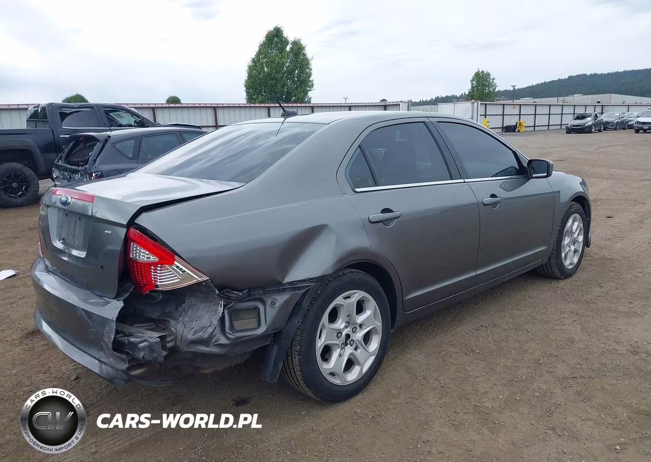 2010 Ford Fusion Se VIN:3FAHP0HA0AR143663 - 4