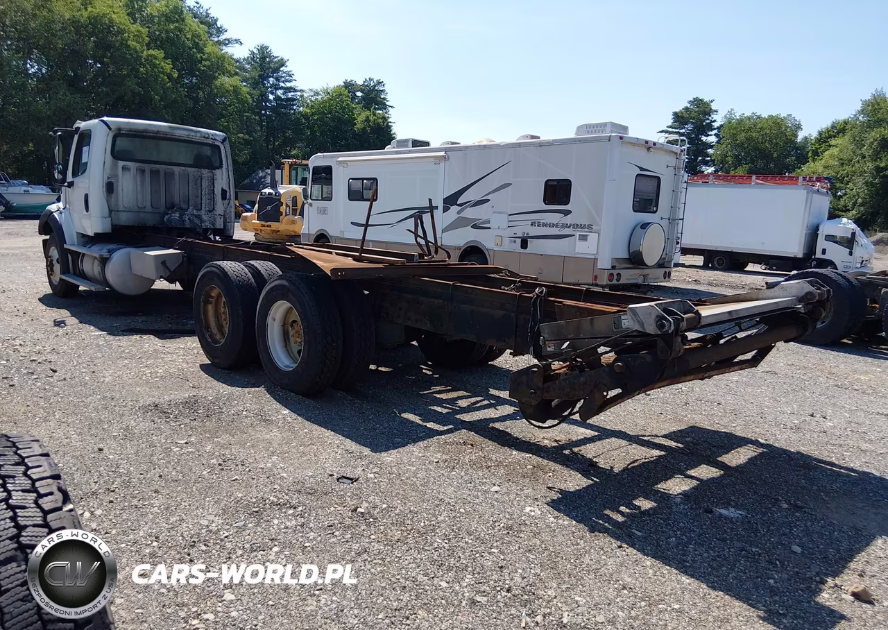 2013 Freightliner M2 112 Medium Duty VIN:1FVHC5DV5DHBW1102 - 3