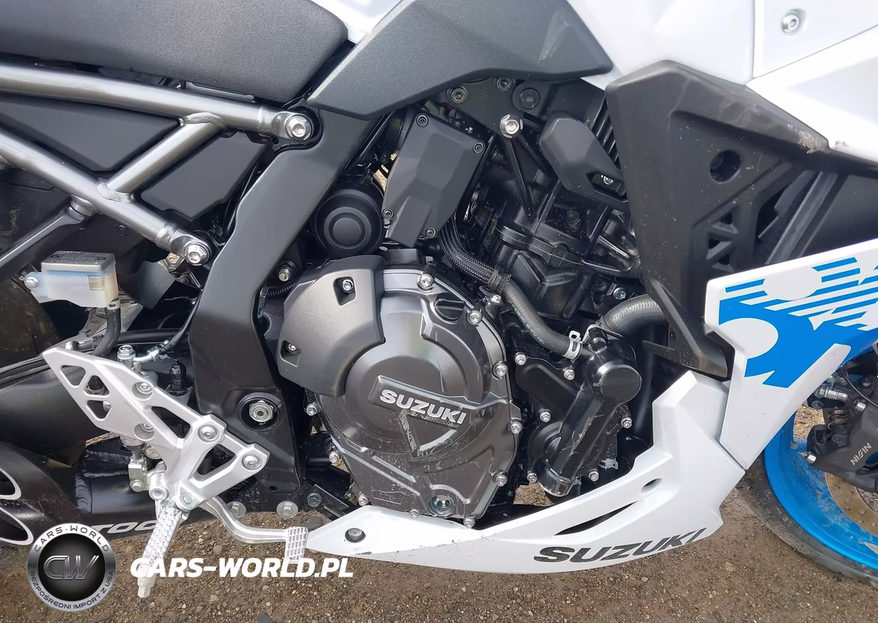 2026 Suzuki Gsx800 F VIN:JS1EM13B5T7100985 - 8