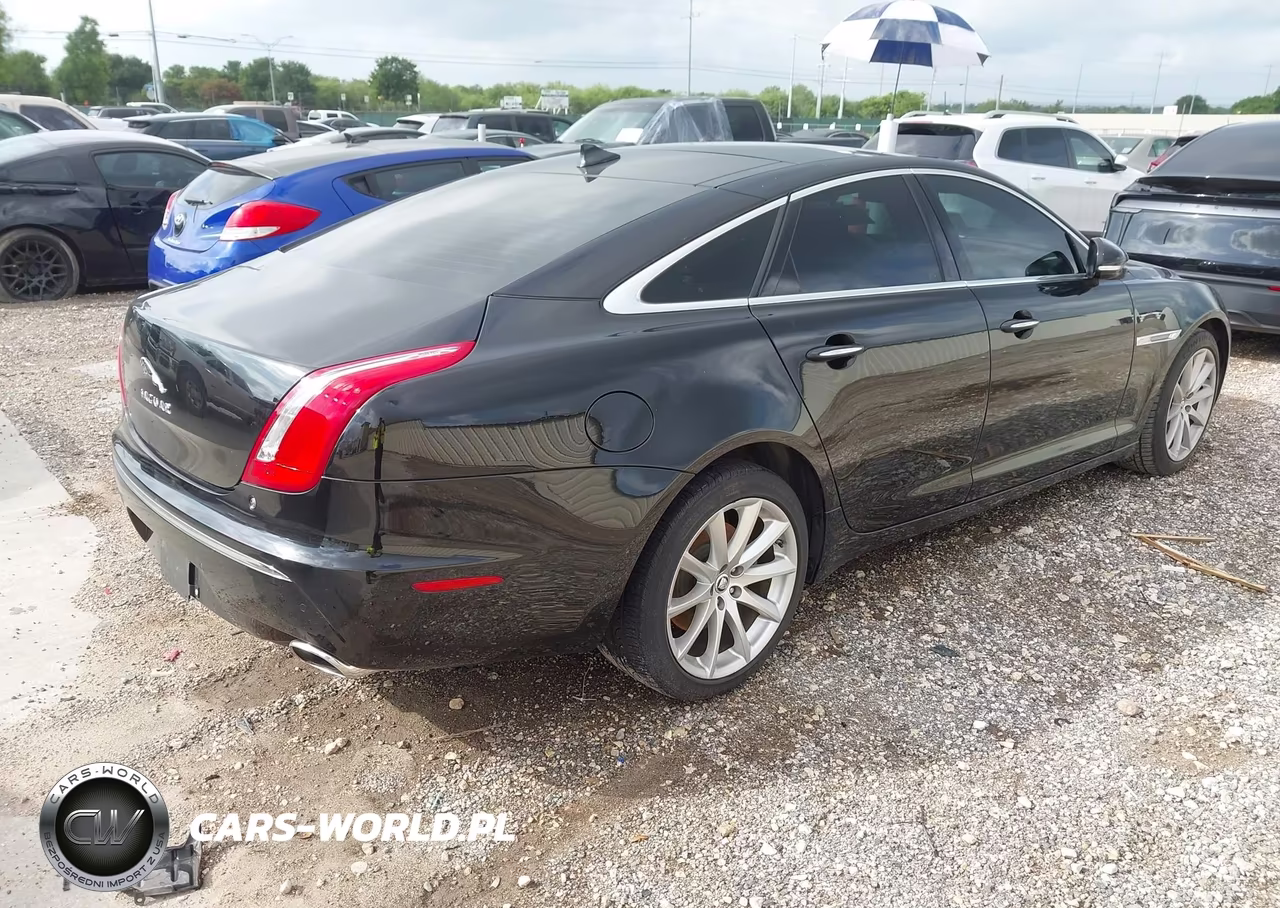 2013 Jaguar Xj VIN:SAJWA1C79D8V39974 - 4