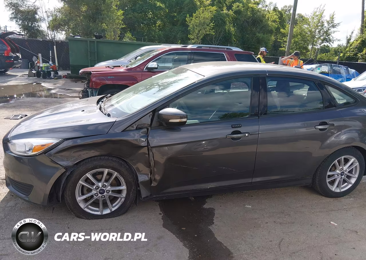 2016 Ford Focus Se VIN:1FADP3F24GL301408 - 14