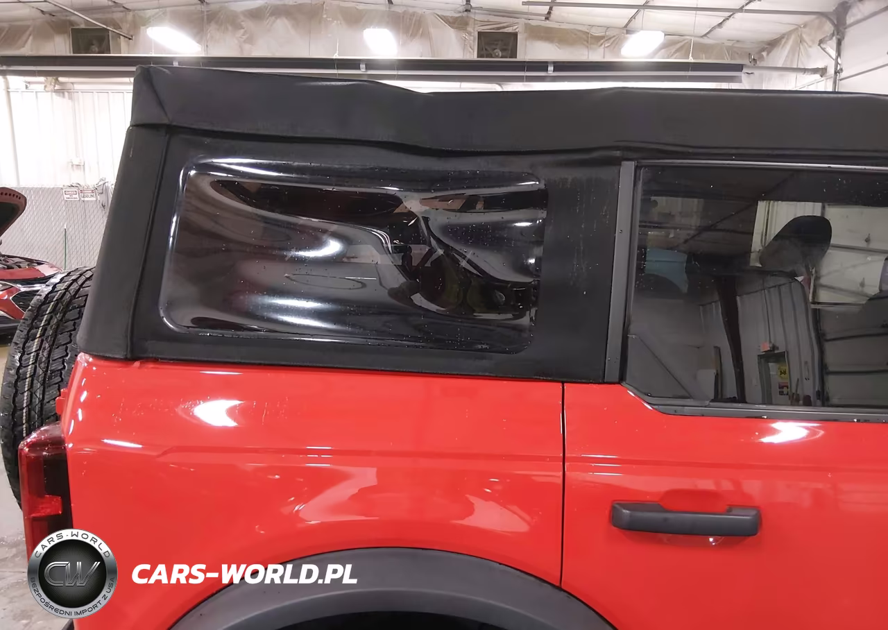 2023 Ford Bronco VIN:1FMDE5BH5PLA98725 - 18