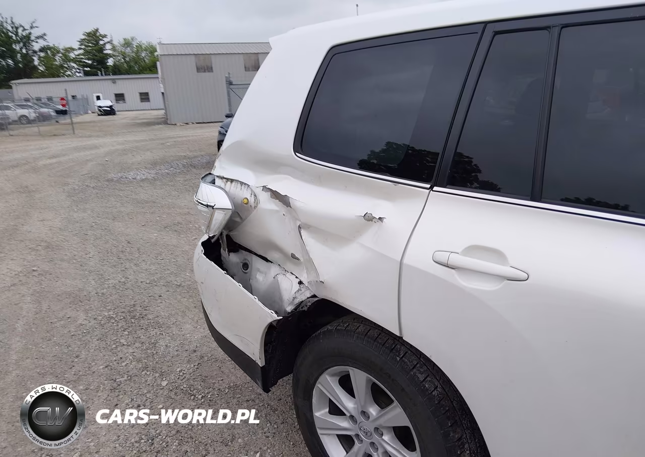 2013 Toyota Highlander Base V6 VIN:5TDZK3EH0DS102807 - 18