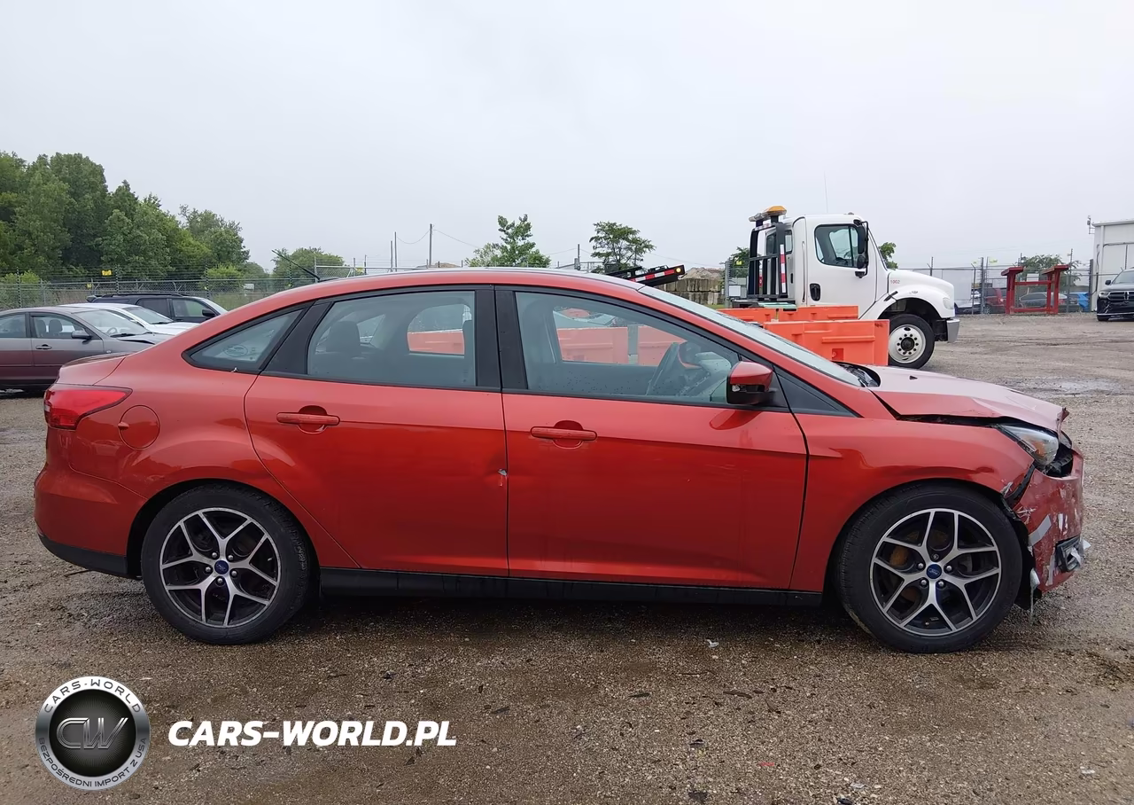 2018 Ford Focus Sel VIN:1FADP3H20JL243401 - 13