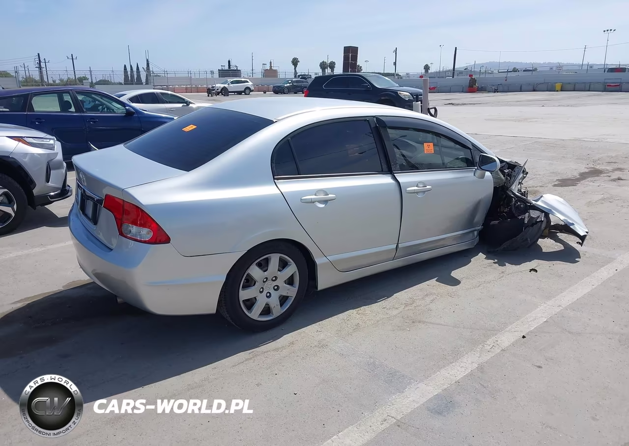 2011 Honda Civic Lx VIN:2HGFA1F50BH526709 - 4