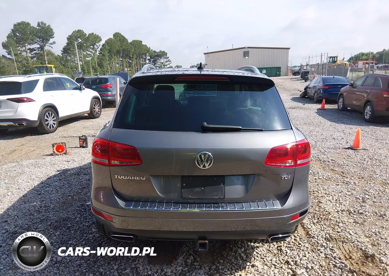 2013 Volkswagen Touareg Tdi Lux VIN:WVGEP9BP0DD006651 - 16