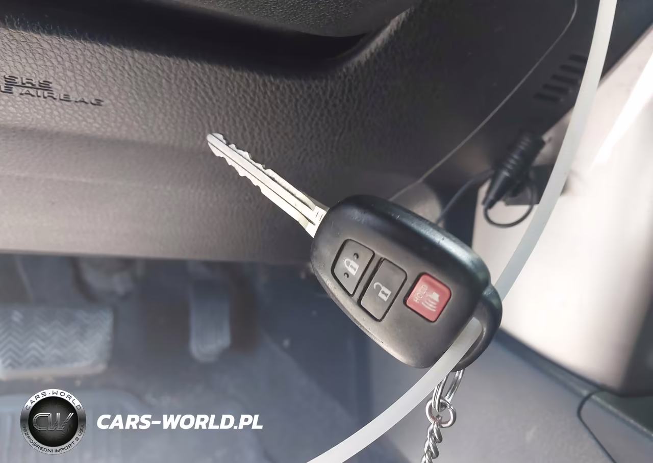 2018 Toyota Rav4 Le VIN:JTMBFREV3JJ248934 - 11