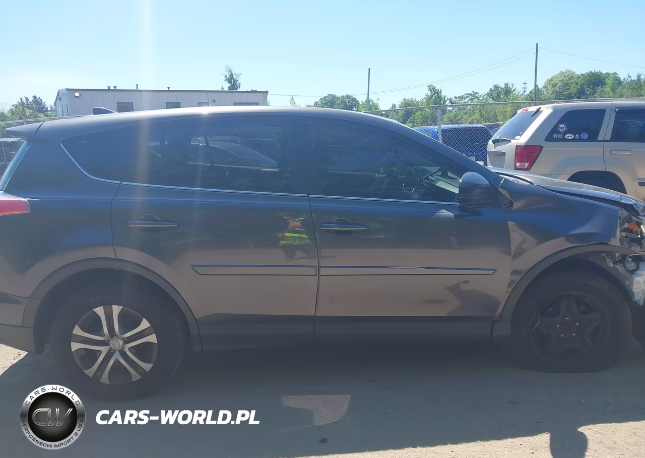 2018 Toyota Rav4 Le VIN:JTMBFREV3JJ248934 - 13