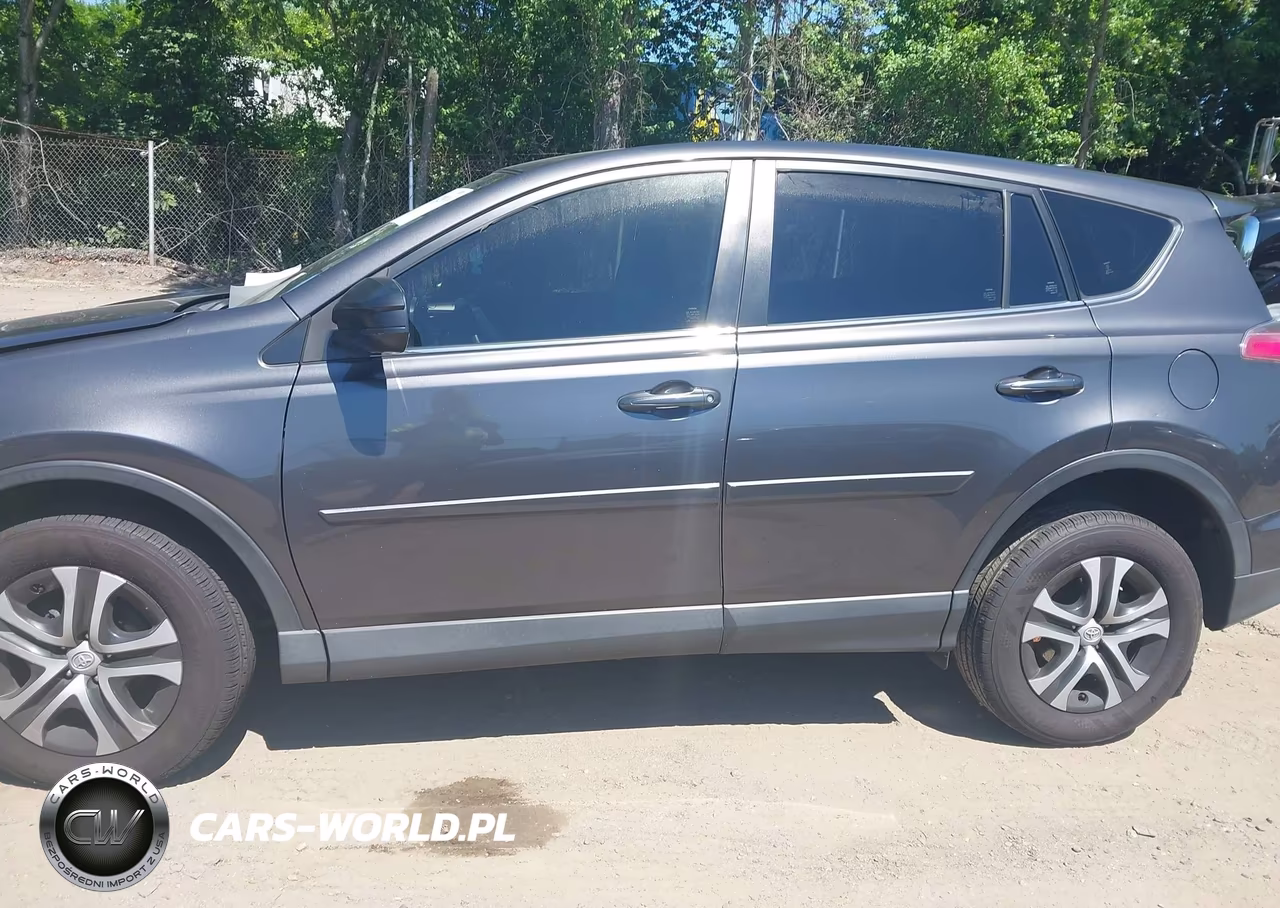 2018 Toyota Rav4 Le VIN:JTMBFREV3JJ248934 - 14
