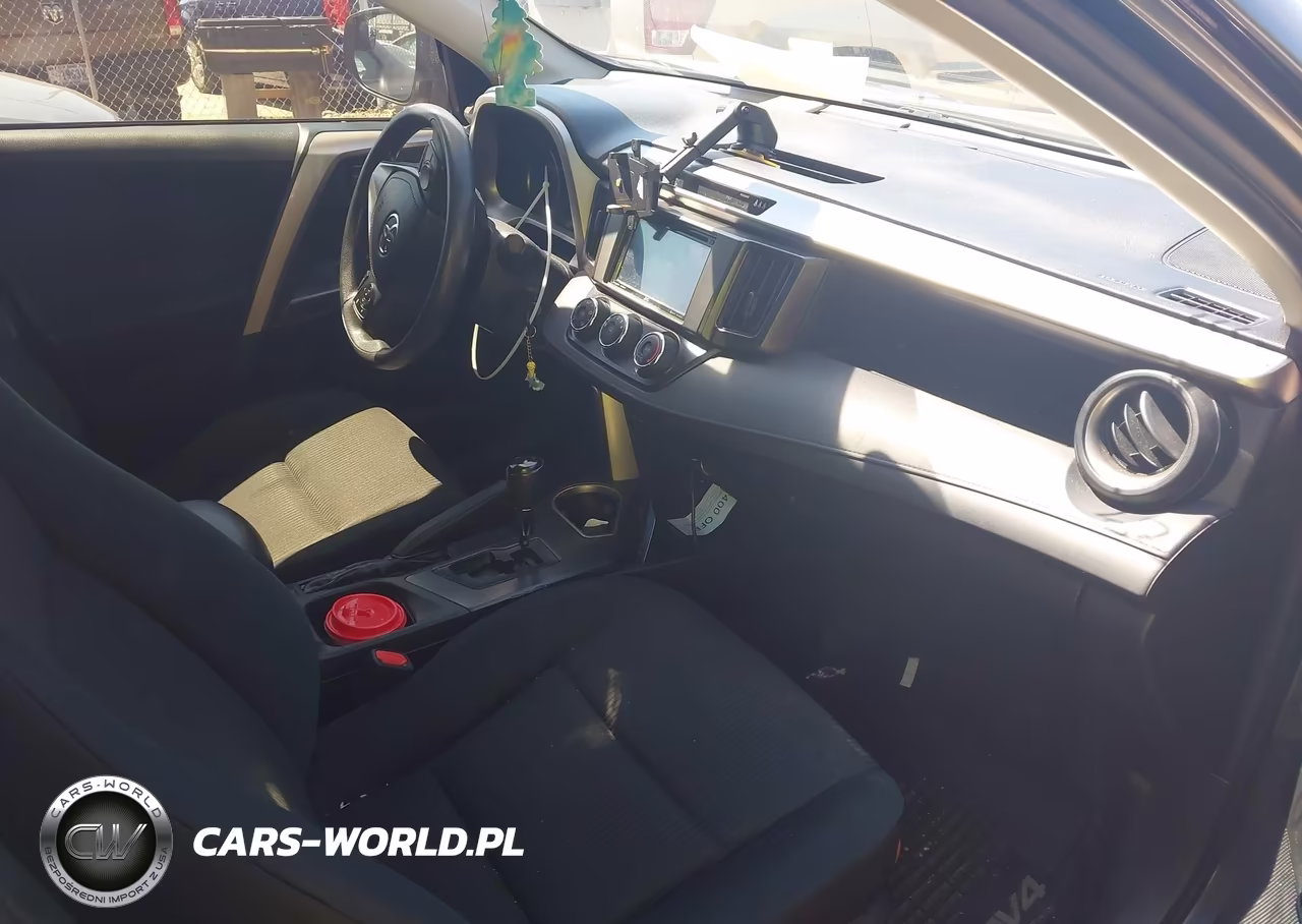 2018 Toyota Rav4 Le VIN:JTMBFREV3JJ248934 - 5